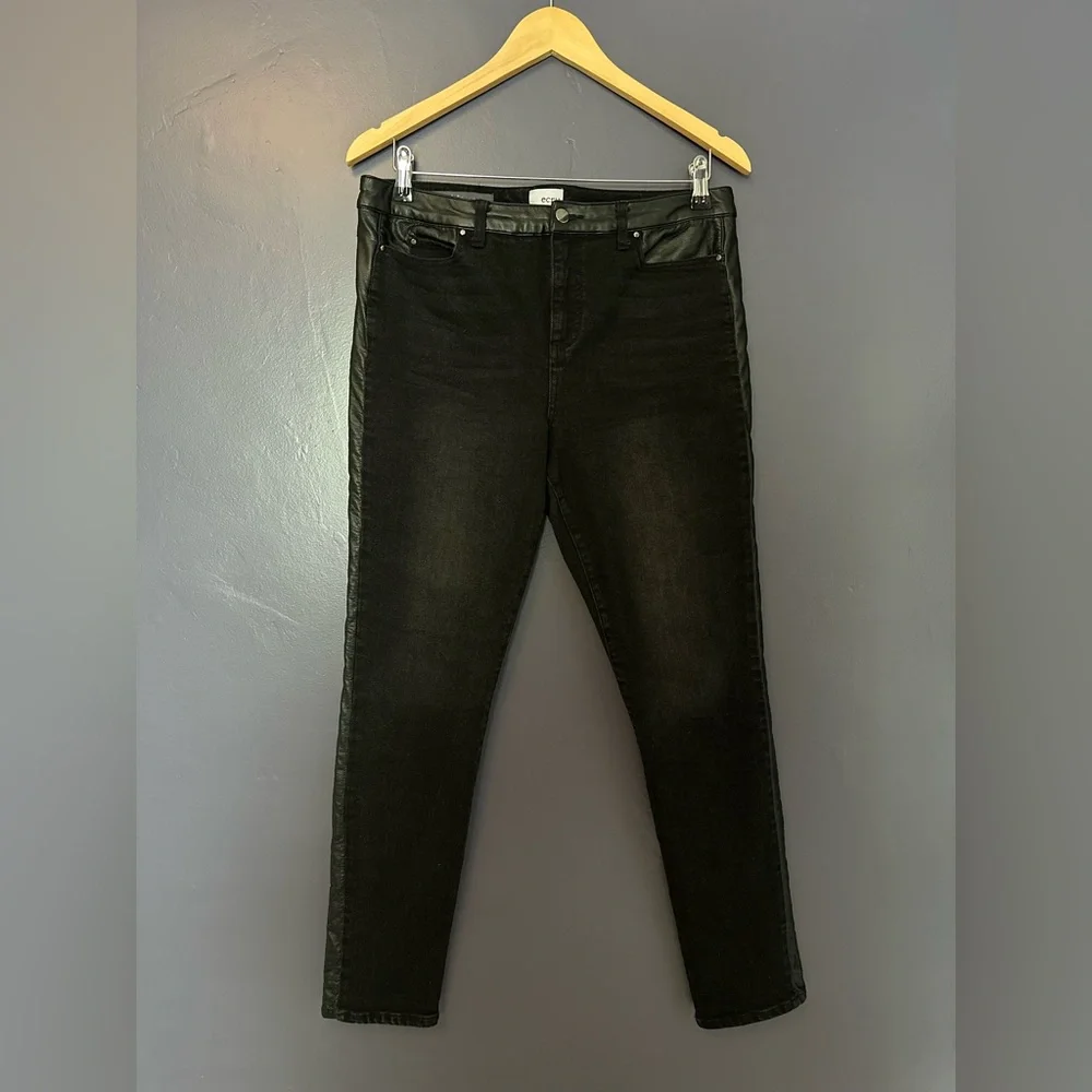 ECRU The Los Feliz Stretch Faux Leather Accent Skinny Jeans EUC Size 30